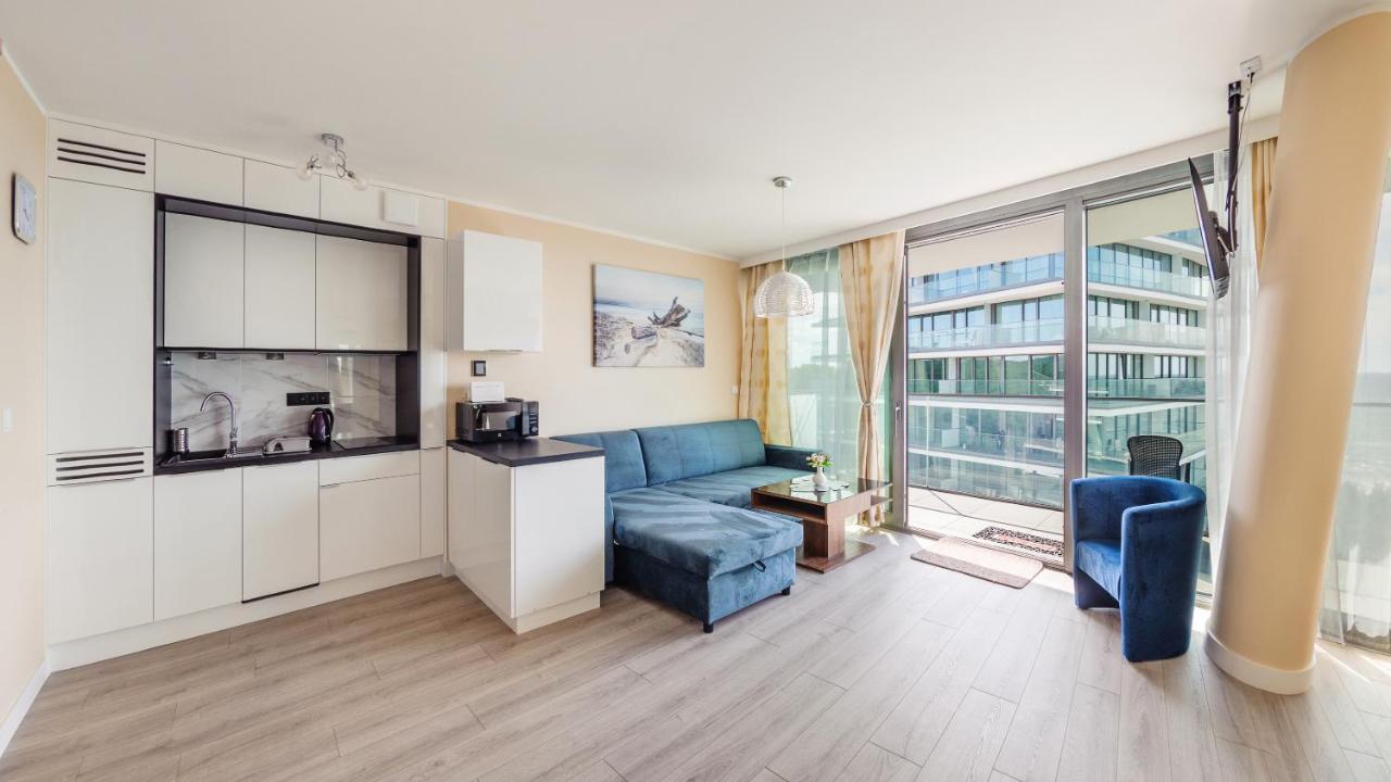 Prywatne Apartamenty Sun & Snow W Wave Z Basenem Miedzyzdroje Kültér fotó