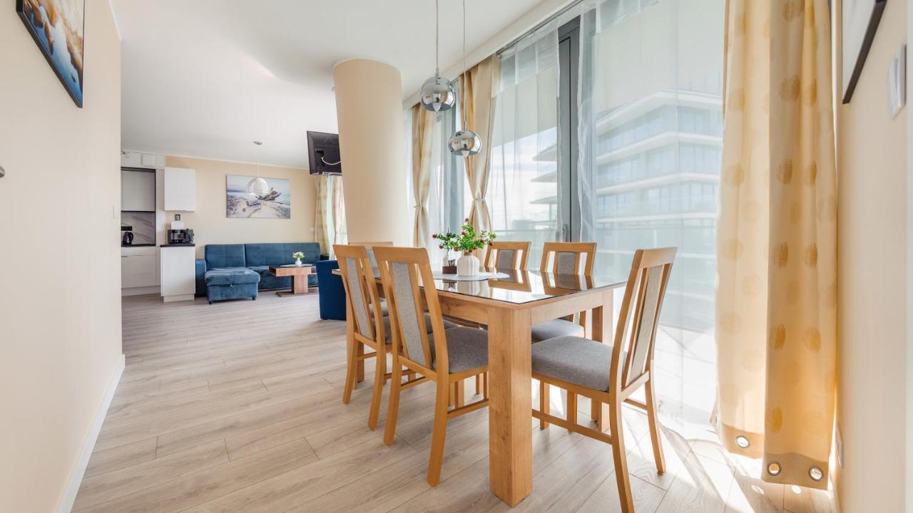 Prywatne Apartamenty Sun & Snow W Wave Z Basenem Miedzyzdroje Kültér fotó