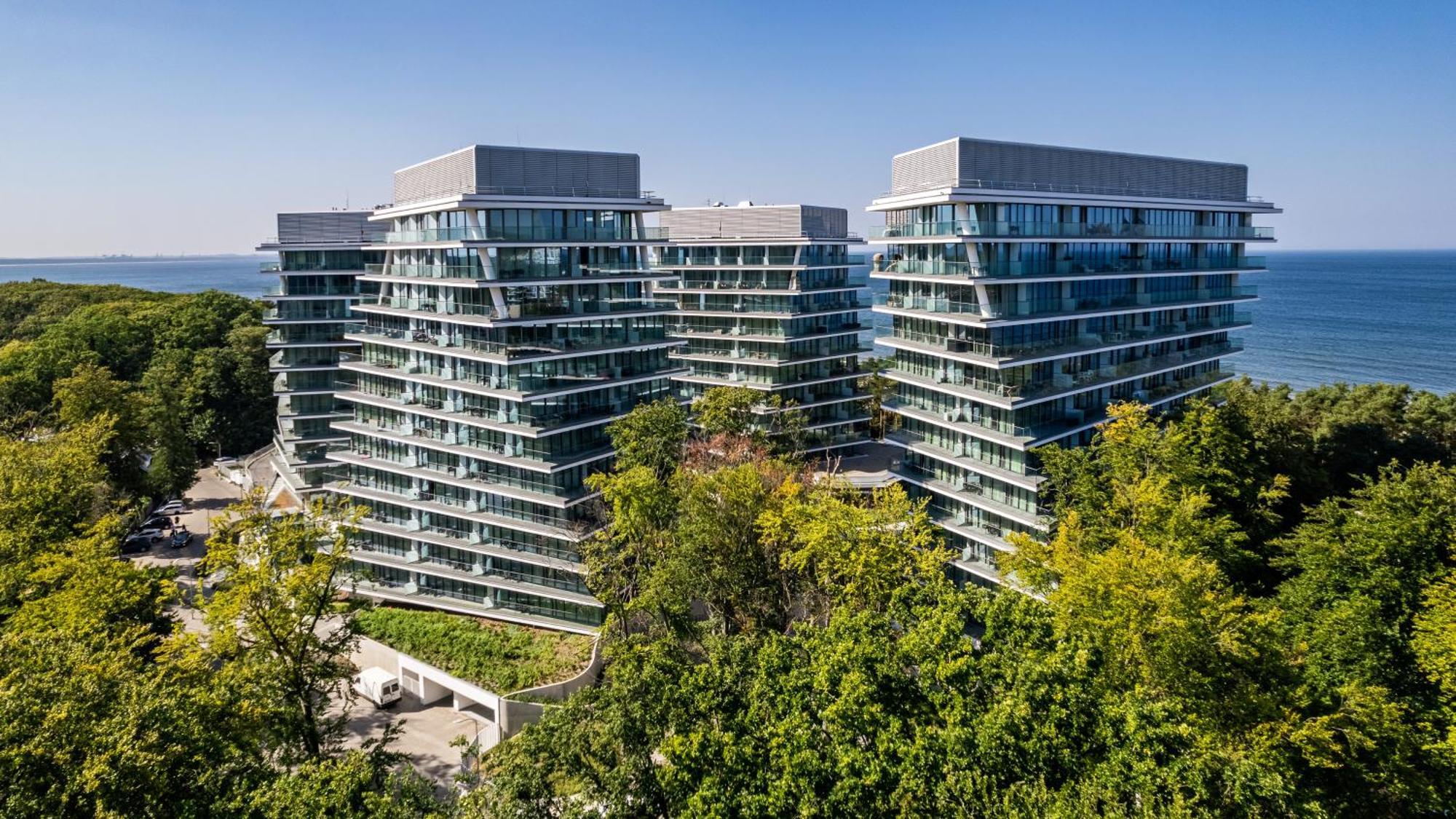 Prywatne Apartamenty Sun & Snow W Wave Z Basenem Miedzyzdroje Kültér fotó
